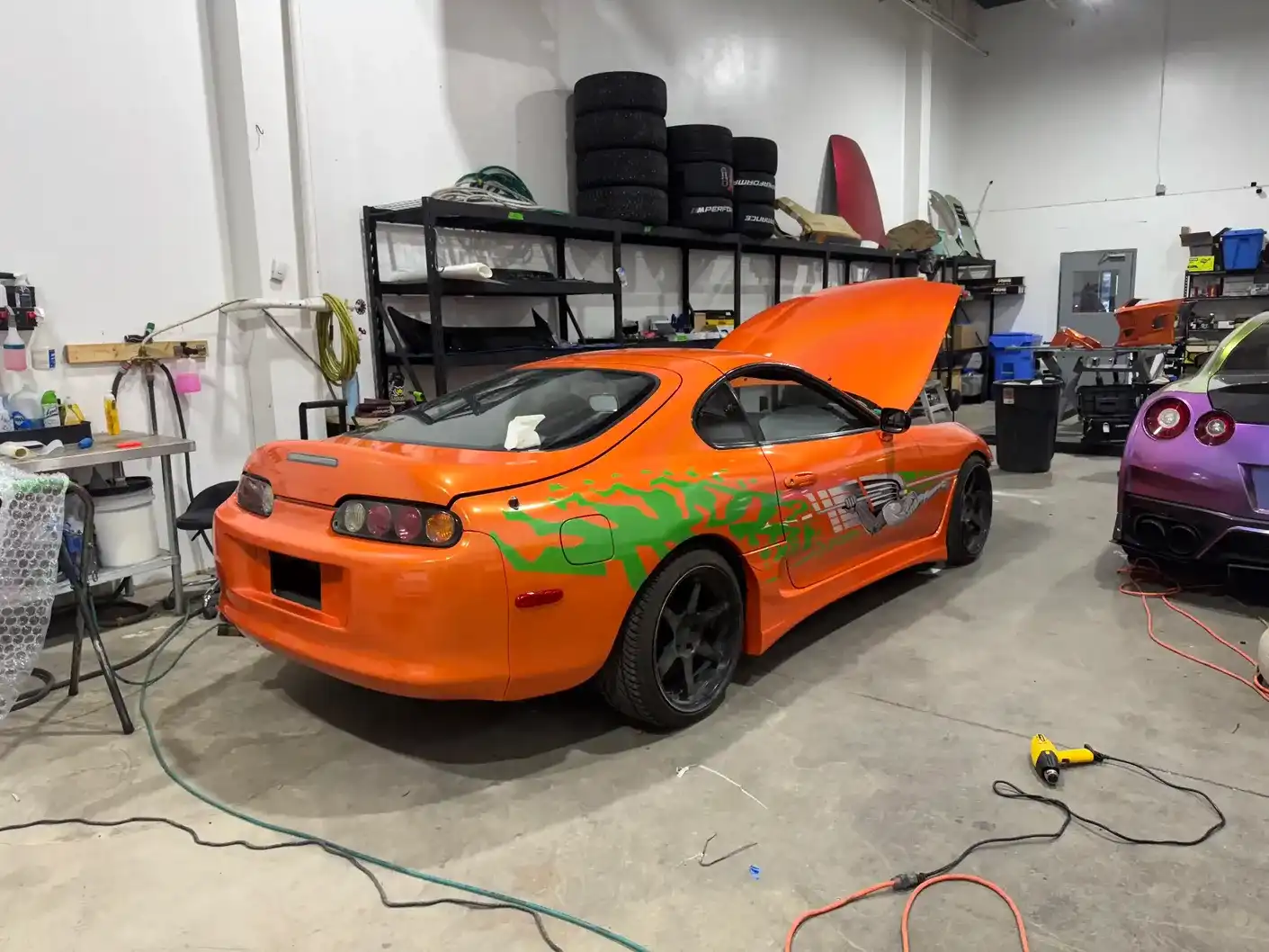 Custom vinyl graphics for business vehicles Calgary